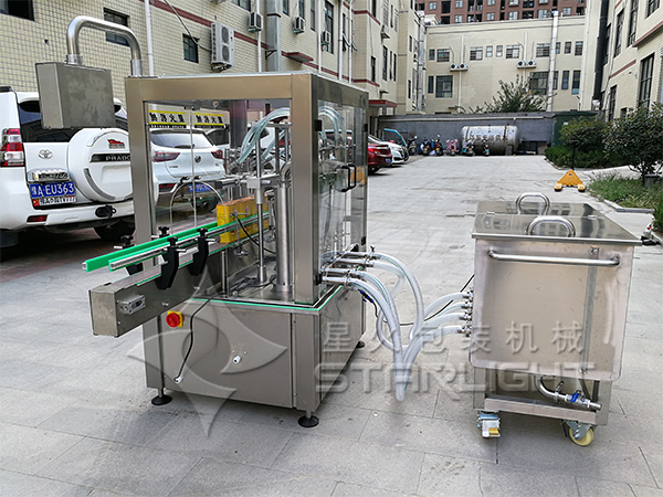 灌装厂家告诉你液体定量罐装机的使用方法(图1)